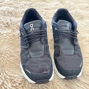 On Cloud 5.0 Black Women 8 Athletic Shoes with Quick-Lace System